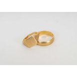 A 9ct gold wedding band