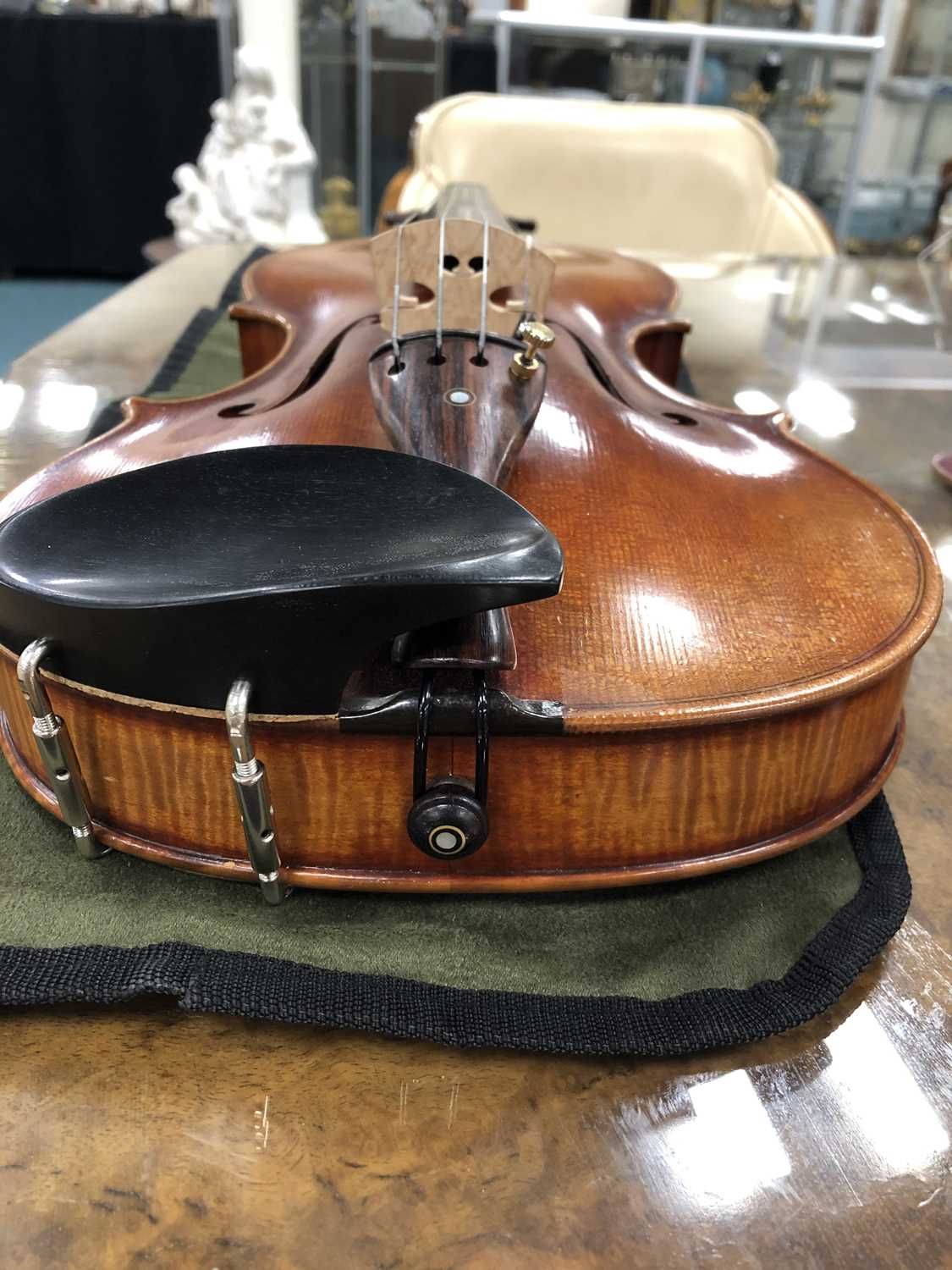 A good violin labelled Joseph Guarnerius, probably German 19th/20th century - Image 3 of 14