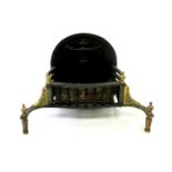 An Edwardian brass fire guard, together with a reproduction cast iron and brass fire grate and