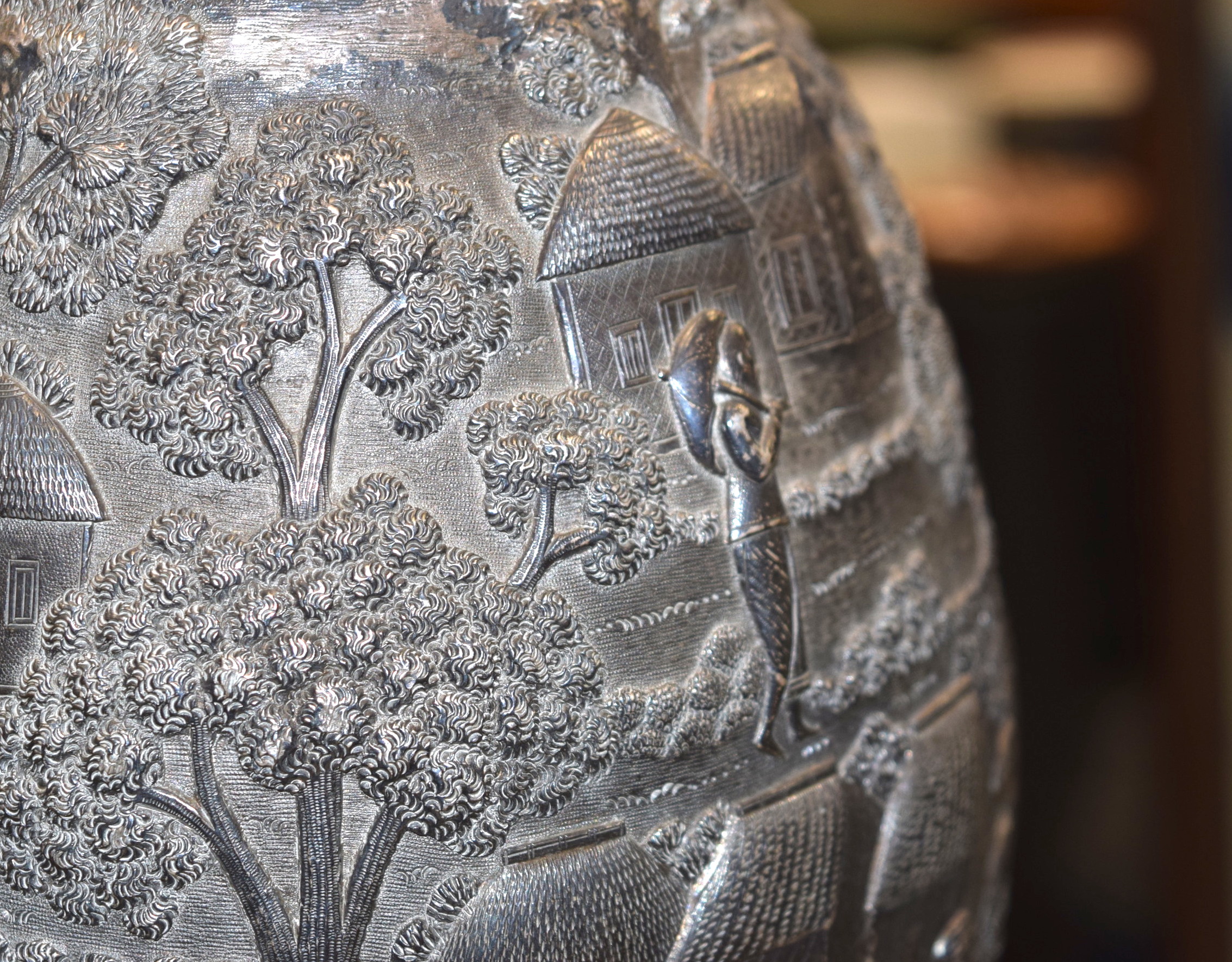 A MAJESTIC 19TH CENTURY NORTH WEST INDIAN SILVER PEDESTAL EWER possibly Bhuj & by Oomersi Mawji, of - Bild 14 aus 17
