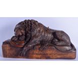 A FINE AND LARGE 19TH CENTURY CARVED FRUITWOOD FIGURE OF THE LUCERNE LION After Bertal Thorvaldsen (