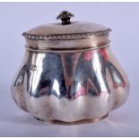 AN EDWARDIAN SILVER TEA CADDY. London 1902. 4.9 oz. 8 cm x 7 cm.