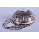 A MODERN SILVER JOCKEY HAT CADDY SPOON. Sheffield 1985. 5 cm x 4 cm.