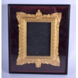 A FRAMED 19TH CENTURY FRENCH GILTWOOD FRAME. Gilt 16 cm x 21 cm.