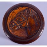 A 1920S CARVED EQUESTRIAN HORSE SNUFF BOX. 7.5 cm wide.