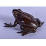 A JAPANESE BRONZE FROG. 5 cm wide.