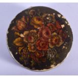 AN ANTIQUE PERSIAN LACQUERED SNUFF BOX. 5.5 cm wide.