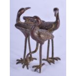 A JAPANESE BRONZE BIRD OKIMONO. 7 cm x 3.5 cm.