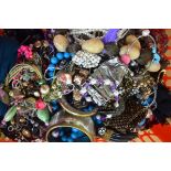 A LARGE QUANTITY OF COSTUME JEWELLERY, varying form and style. (qty)