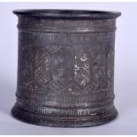 AN INDIAN BIDRI PEN POT, inlaid with foliage in panels. 9 cm high.