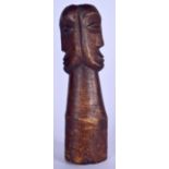 AN EARLY CONGOLESE / ZAIRE LEGA BONE CARVED, formed with opposing twin heads. 24 cm high.