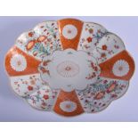 18th c. Worcester scalloped oval dish painted with oriental style flowers and orange fan shaped pan