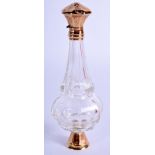 AN ANTIQUE 18CT GOLD FRENCH CRYSTAL SCENT BOTTLE. 8.5 cm high.