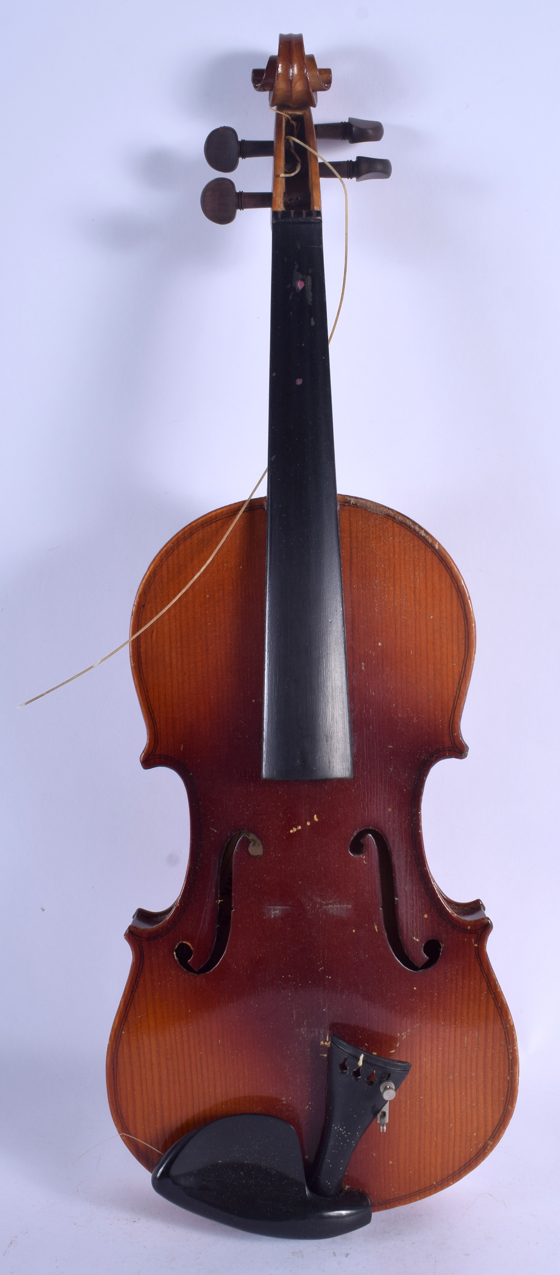 A VINTAGE TWO PIECE BACK VIOLIN together with another within a case. 64 cm long. (3) - Image 12 of 23