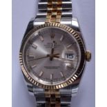 A BOXED ROLEX OYSTER PERPETUAL DATEJUST GOLD AND STAINLESS STEEL WRISTWATCH with papers. 3.5 cm wid