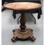 A 19TH CENTURY CHINESE HONGMU MARBLE INSET CIRCULAR TABLE upon a scrolling pedestal base. 78 cm x 8