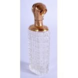 AN ANTIQUE 18CT GOLD FRENCH CRYSTAL SCENT BOTTLE. 8.5 cm high.