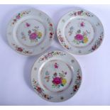 A SET OF THREE 18TH CENTURY CHINESE FAMILLE ROSE PLATES Qianlong. 24 cm diameter. (3)