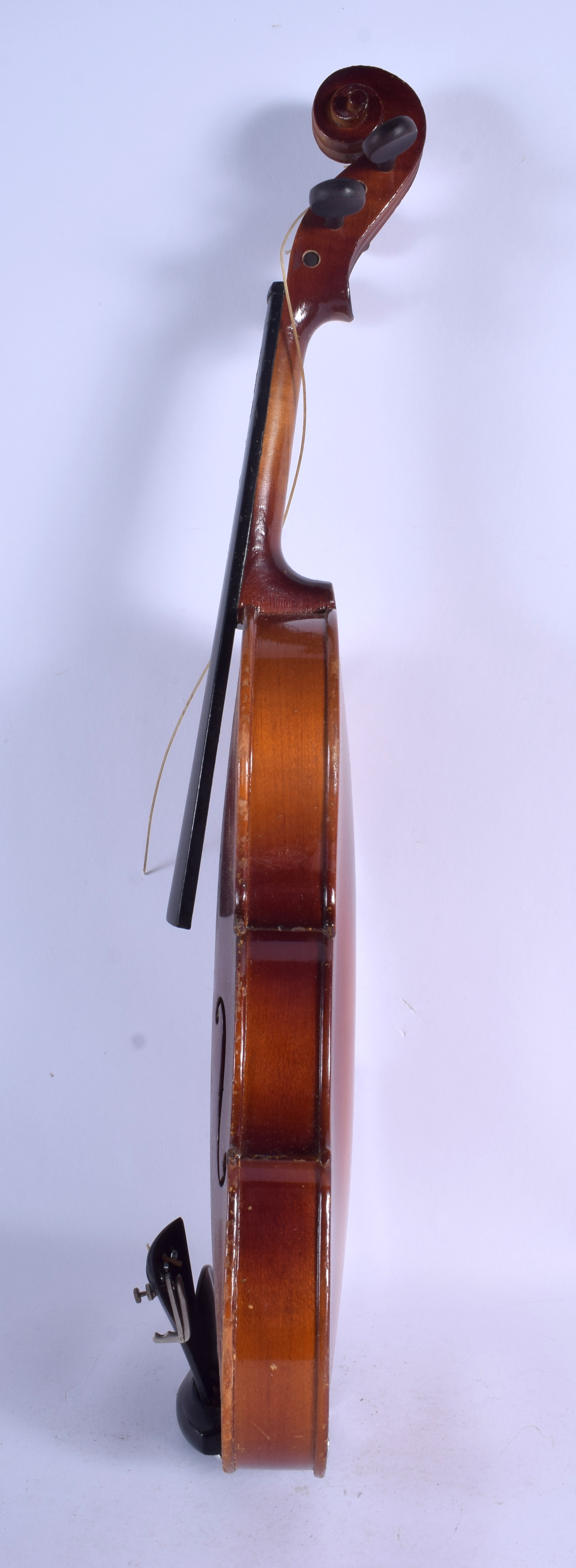 A VINTAGE TWO PIECE BACK VIOLIN together with another within a case. 64 cm long. (3) - Image 13 of 23