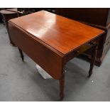 A GEORGIAN DROP LEAF SOFA TABLE. 73 cm x 110 cm.