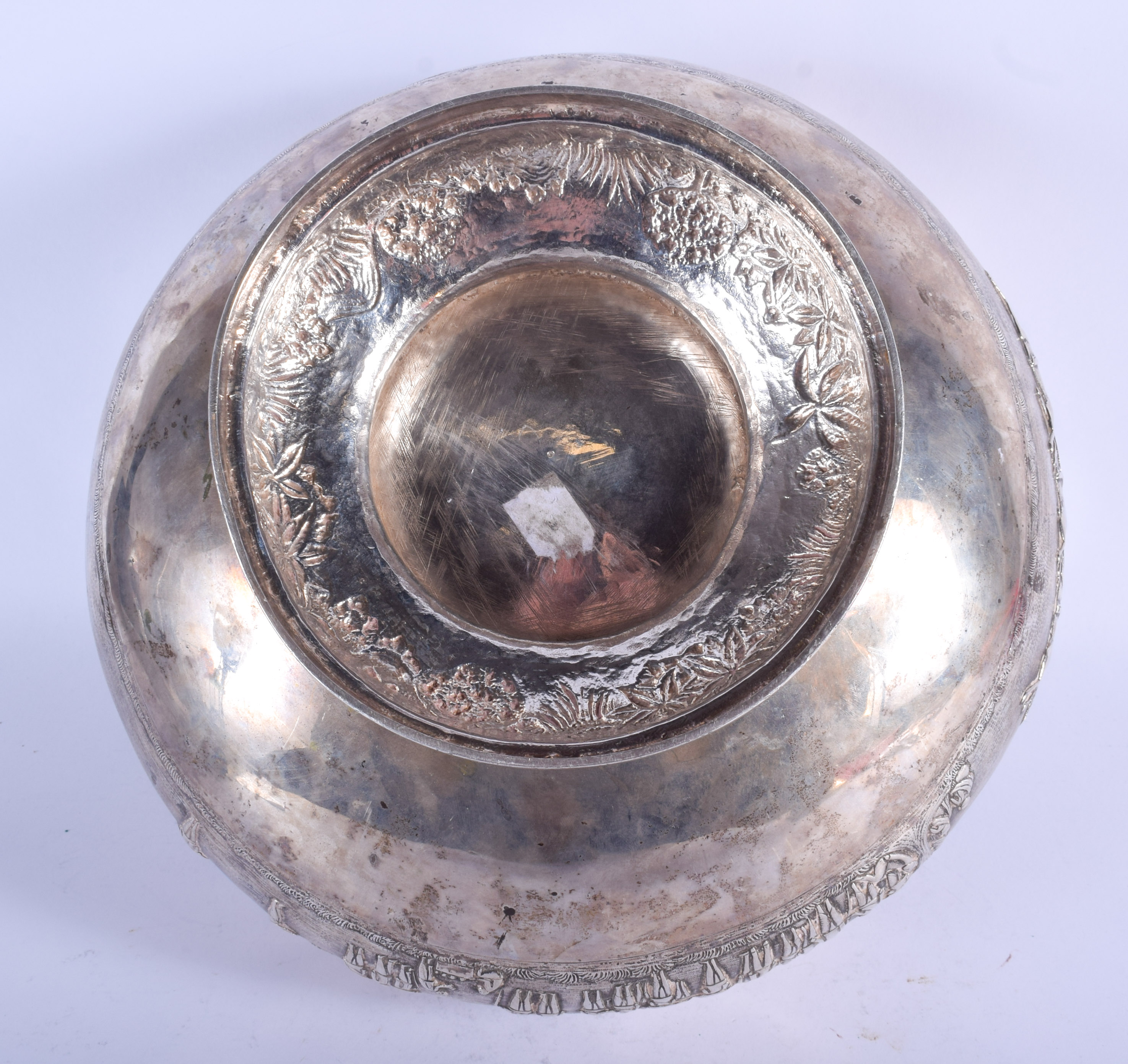 A GOOD 19TH CENTURY INDIAN COLONIAL KUTCH SILVER EMBOSSED BOWL decorated with figures within landsca - Image 5 of 6