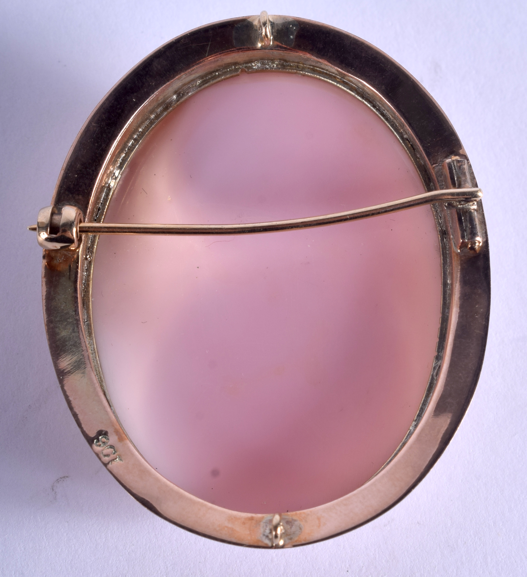 AN ANTIQUE 9CT GOLD CAMEO BROOCH. 16.7 grams. 4 cm x 4.5 cm. - Image 2 of 3