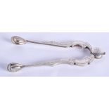 A PAIR OF ANTIQUE SILVER SUGAR NIPS. 1.9 oz. 17 cm long.