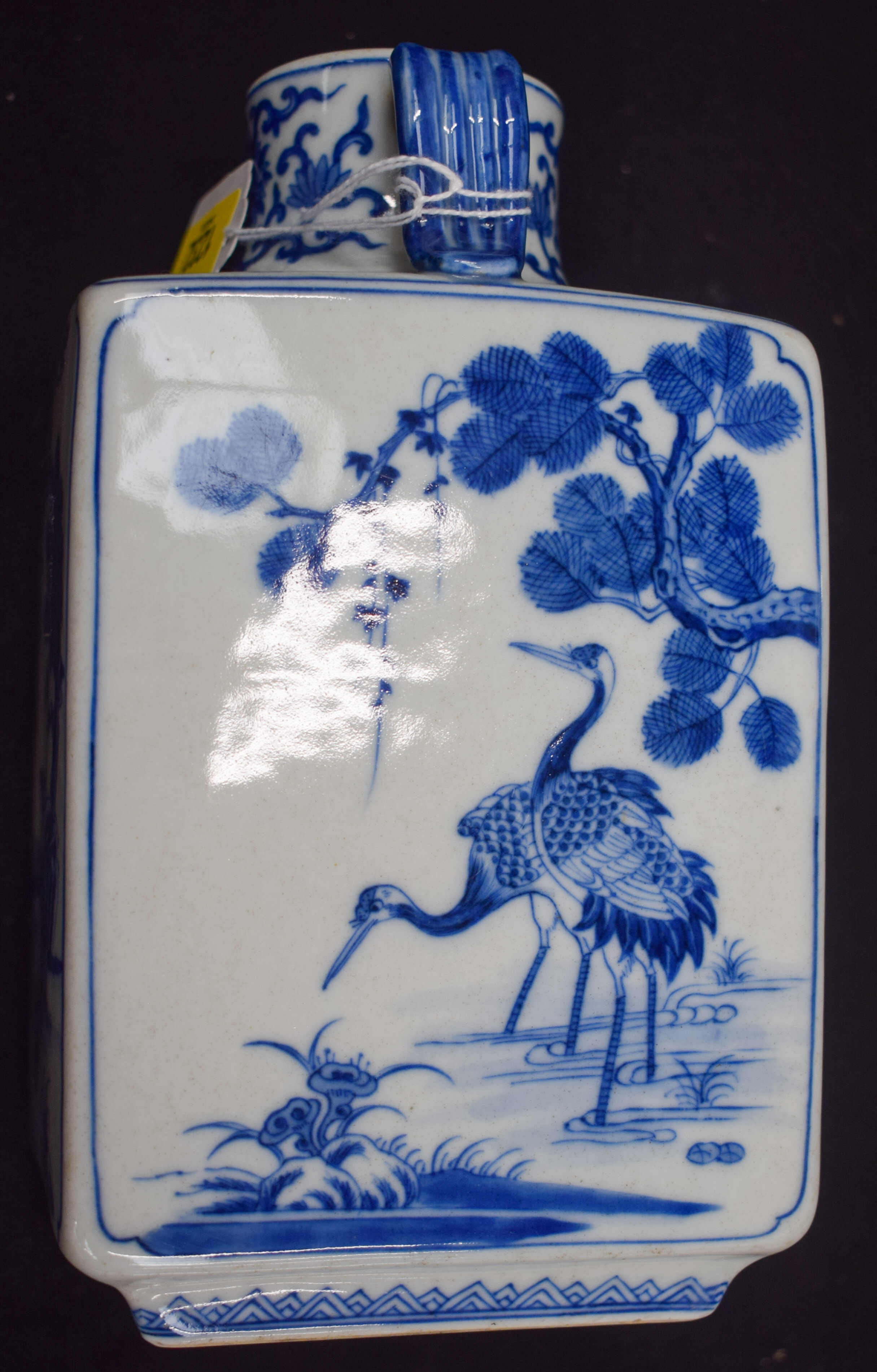 A CHINESE TWIN HANDLED PORCELAIN VASE painted with spotted deer. 23 cm x 11 cm. - Image 5 of 9