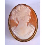 AN ANTIQUE GOLD MOUNTED CAMEO BROOCH. 7.4 grams. 3 cm x 3.75 cm.