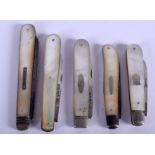FIVE ANTIQUE MOTHER OF PEARL AND SILVER FRUIT KNIVES. (5)