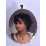 A LOVELY ANTIQUE PORCELAIN PLAQUE PENDANT. 5 cm x 6 cm.