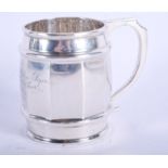 AN ART DECO SILVER MUG. Birmingham 1928. 4.4 oz. 8 cm high.