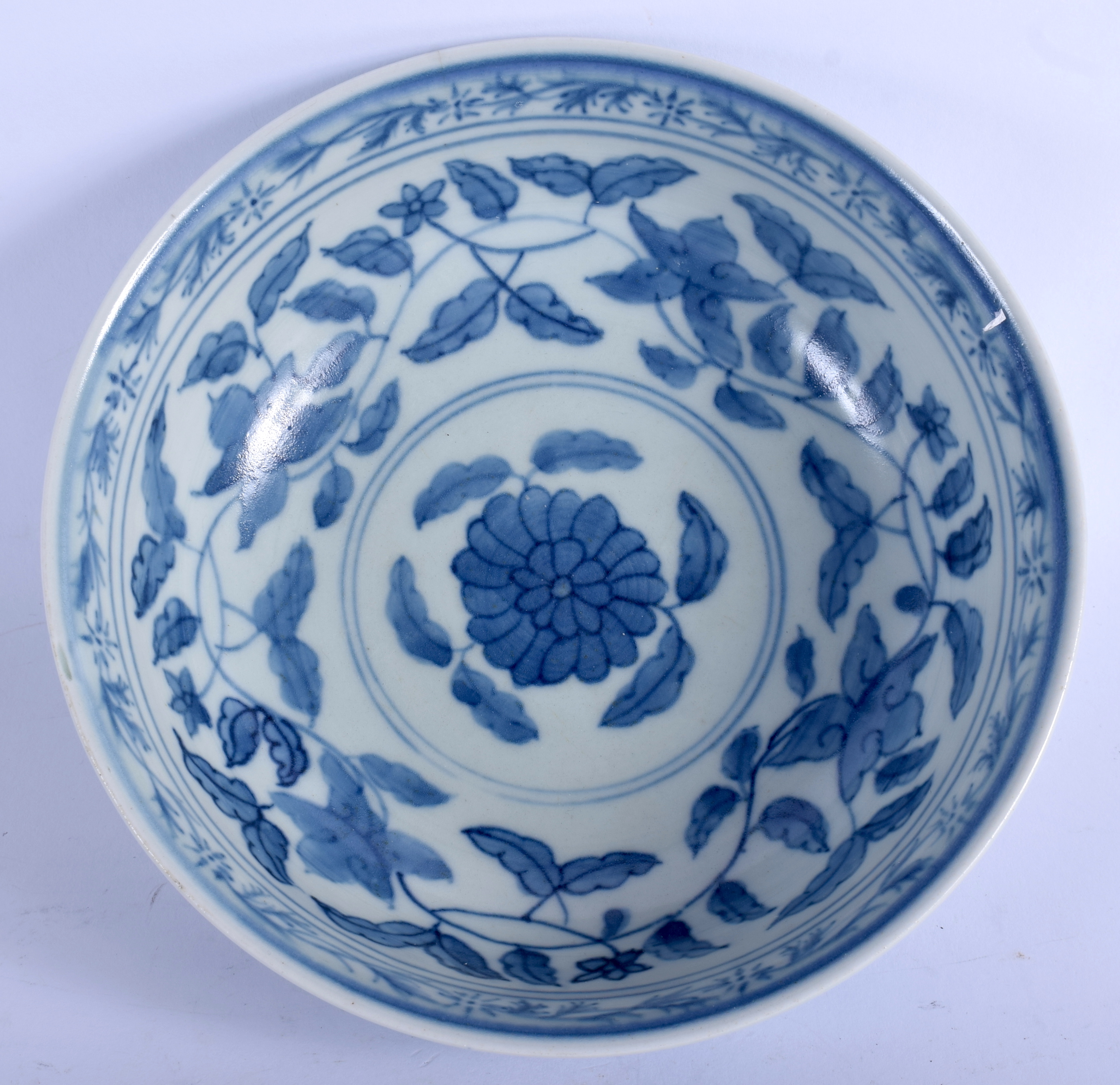 A CHINESE BLUE AND WHITE PORCELAIN BOWL BEARING KANGXI MARKS. 17.5 cm wide. - Image 3 of 4