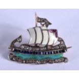 A FINE ANTIQUE GOLD DIAMOND ENAMEL AND SAPPHIRE VIKING BOAT BROOCH. 6.8 grams. 3 cm x 2.5 cm.