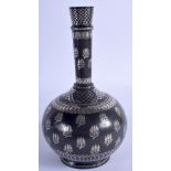 A GOOD 18TH CENTURY SILVER INLAID INDIAN BIDIRI VASE, decorated with foliage. 18 cm high.