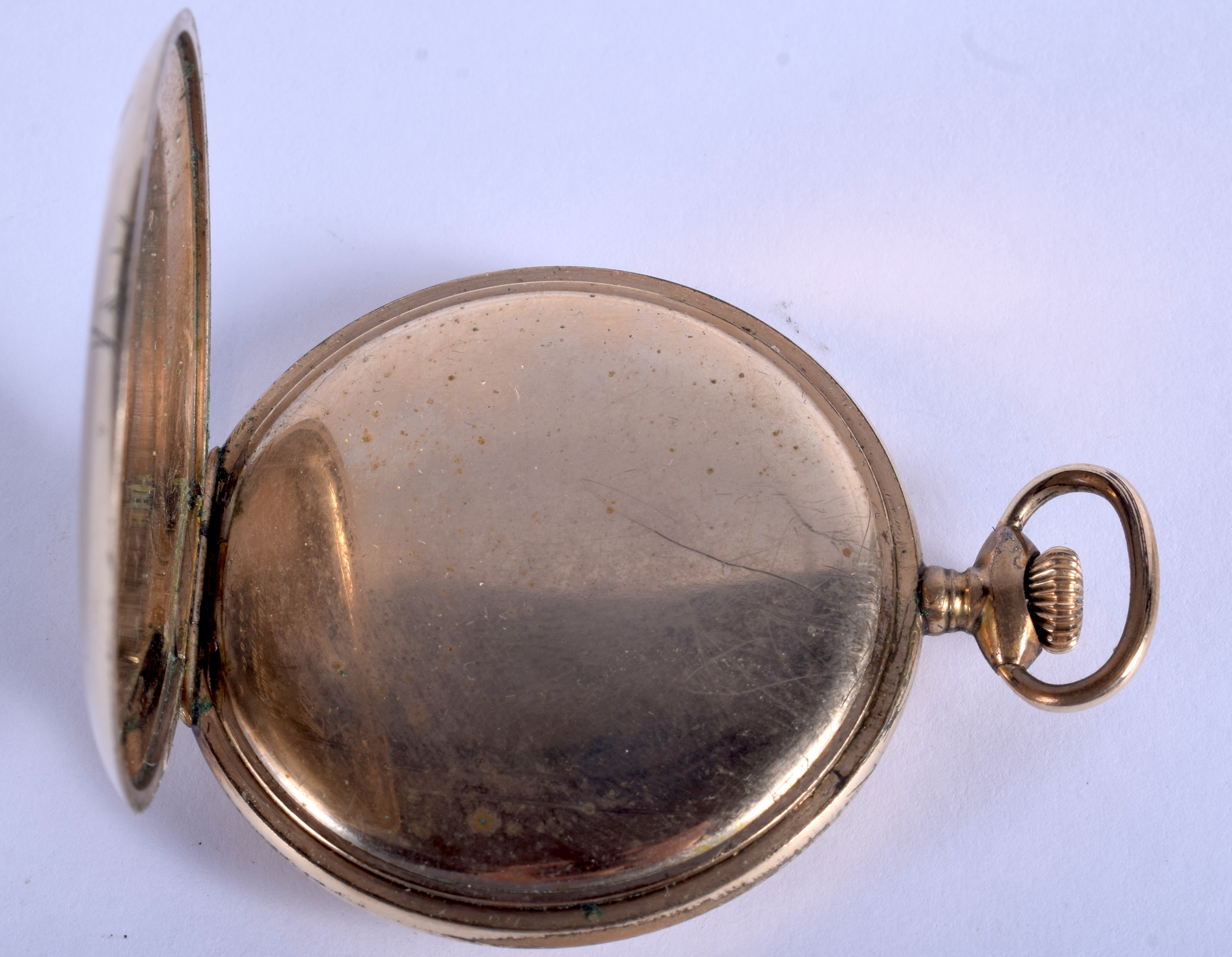 A VINTAGE GOLD PLATED POCKET WATCH. 5 cm wide. - Image 3 of 4
