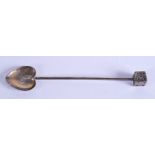 A VINTAGE SILVER DICE SPOON. 17 cm long.