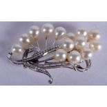 A 1970S 14CT GOLD PEARL AND DIAMOND BROOCH. 12.6 grams. 6 cm x 3.5 cm.