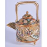 A FINE 19TH CENTURY JAPANESE MEIJI PERIOD SATSUMA TEAPOT AND COVER. 12 cm x 16 cm.