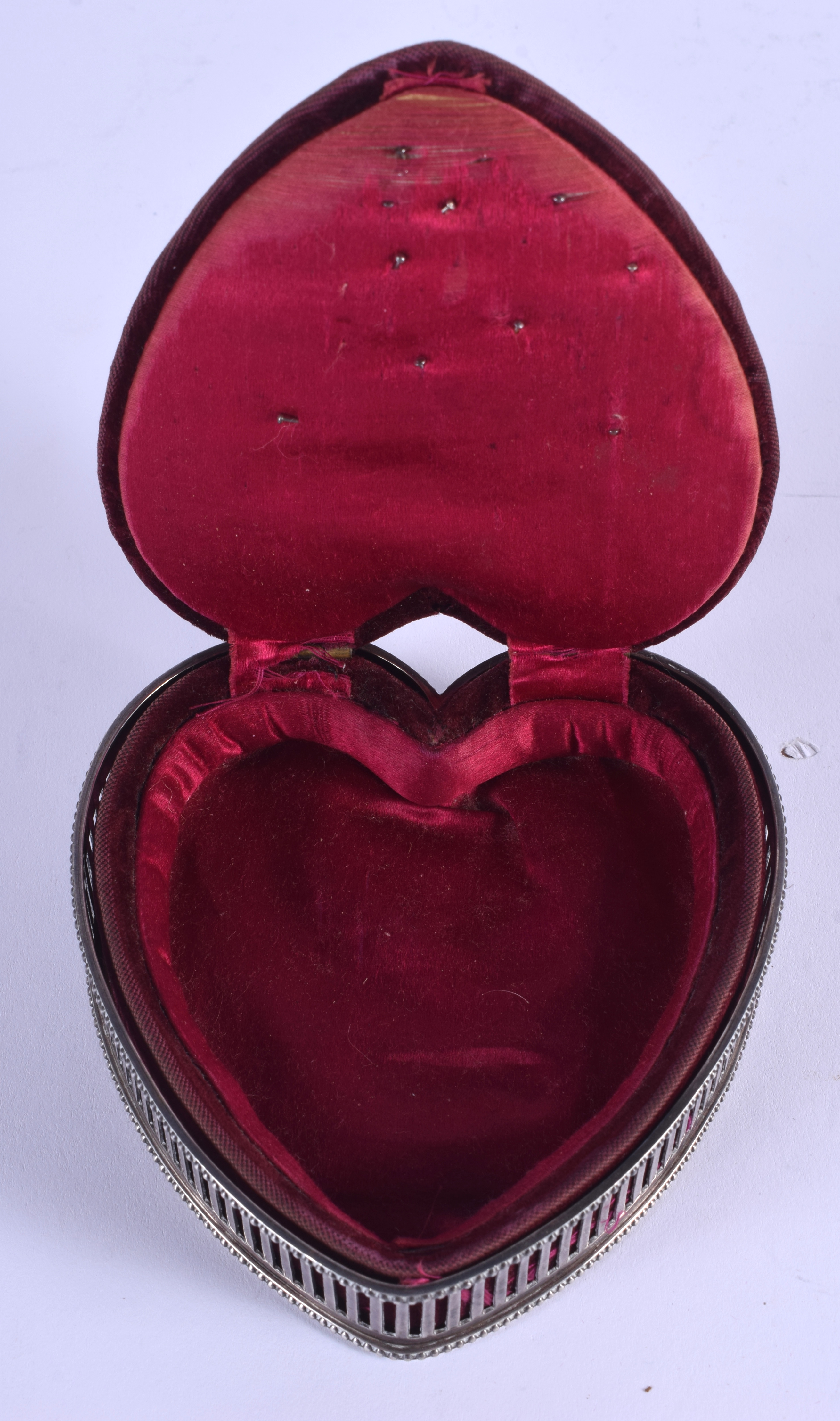 A GEORGE V SILVER HEART SHAPED PIN CUSHION. 11 cm x 11 cm. - Image 3 of 5