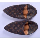 A PAIR OF LOUIS VUITTON CLASSIC SLIPPERS. 25 cm long.