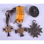 FOUR VINTAGE GERMAN MEDALLIONS possibly military. (4)