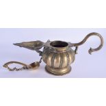 AN 18TH/19TH CENTURY MIDDLE EASTERN INDIAN BRONZE SANCTUARY OIL LAMP. 29 cm wide.