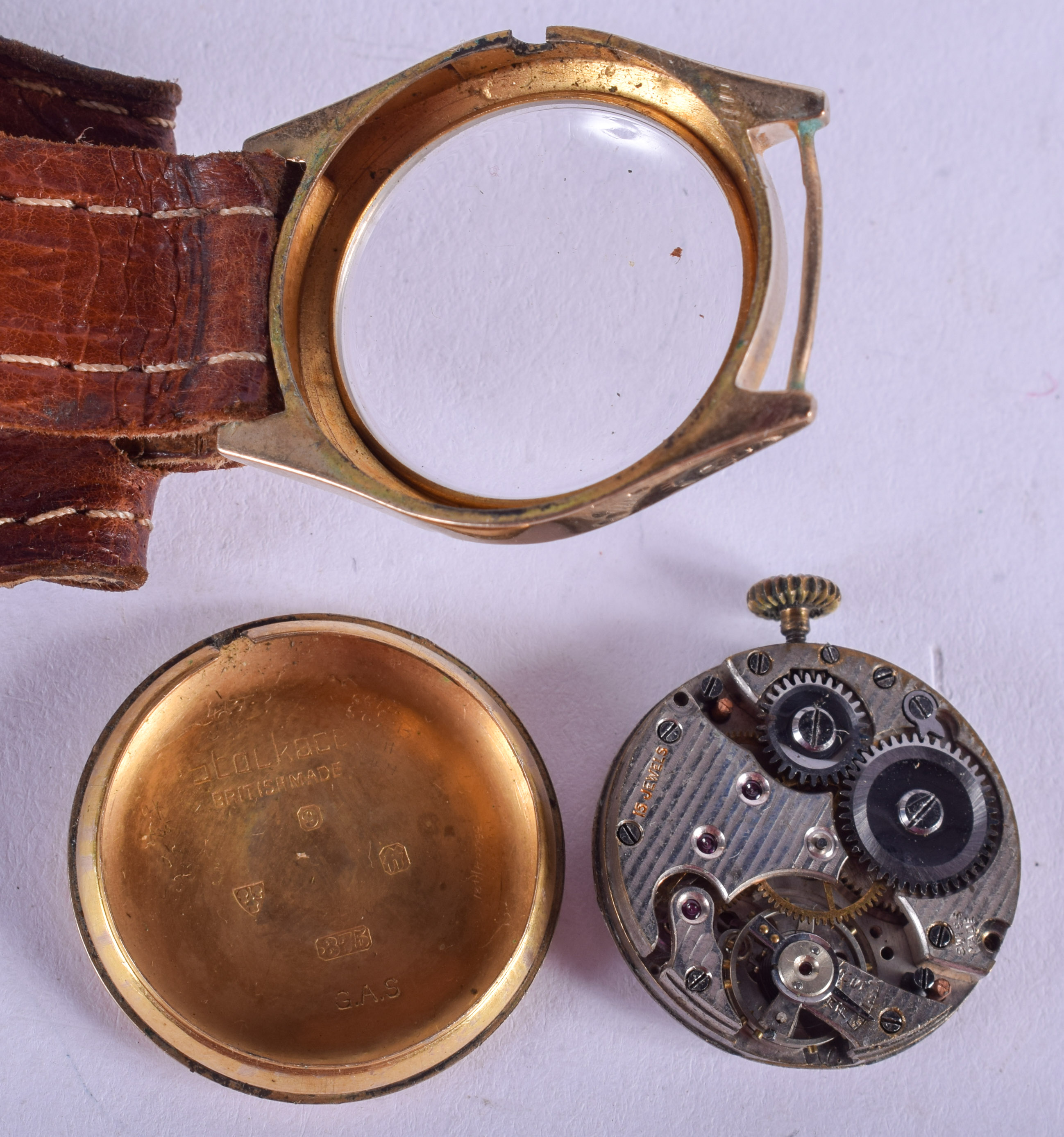 A 1930S 9CT GOLD WRISTWATCH 22 cm long, watch 3 cm wide. - Image 2 of 3