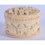 A 19TH CENTURY CHINESE CARVED IVORY BOX AND COVER Qing. 3.5 cm wide.