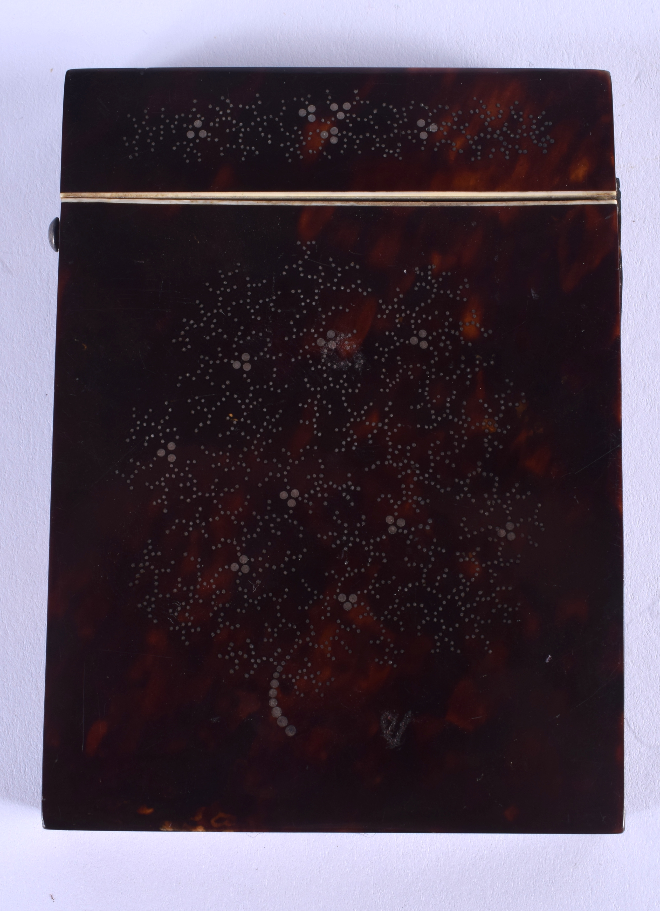 A REGENCY SILVER INLAID PIQUE WORK TORTOISESHELL CARD CASE. 7.5 cm x 9.5 cm. - Image 2 of 3