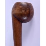 AN EARLY 20TH CENTURY AFRICAN TRIBAL CARVED HARDWOOD SWAGGER STICK Possibly Zulu. 66 cm long.