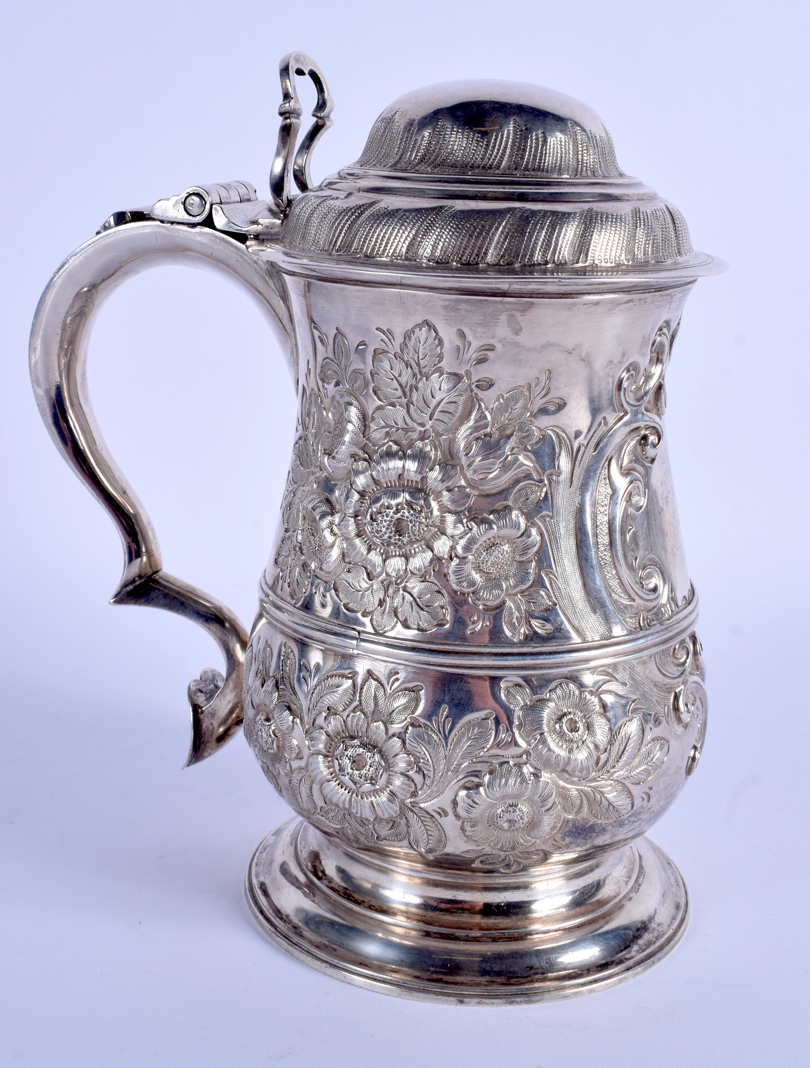 A GEORGE III SILVER STEIN by William & James Priest, decorated with foliage. London 1766. 22 cm 14 c - Image 2 of 6