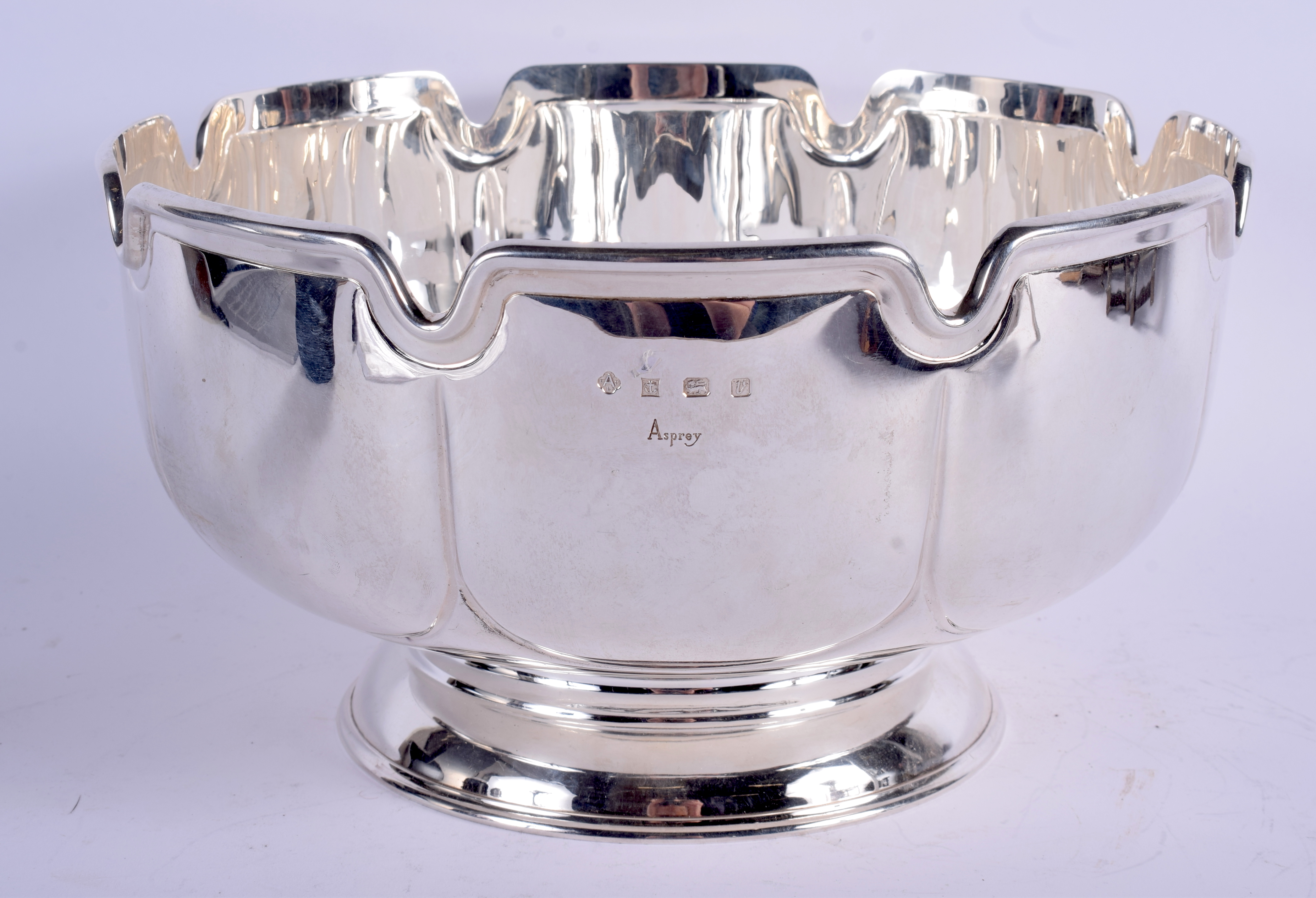 A VERY LARGE ASPREYS SILVER PUNCH BOWL. Birmingham 1995. 51 oz. 25 cm x 14 cm.