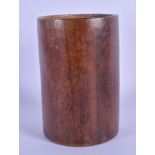 AN EARLY 20TH CENTURY CHINESE CARVED BAMBOO BRUSH POT Bitong. 13 cm x 8 cm.